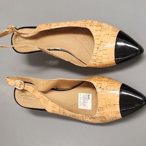 Clark's size 10 heels nwob